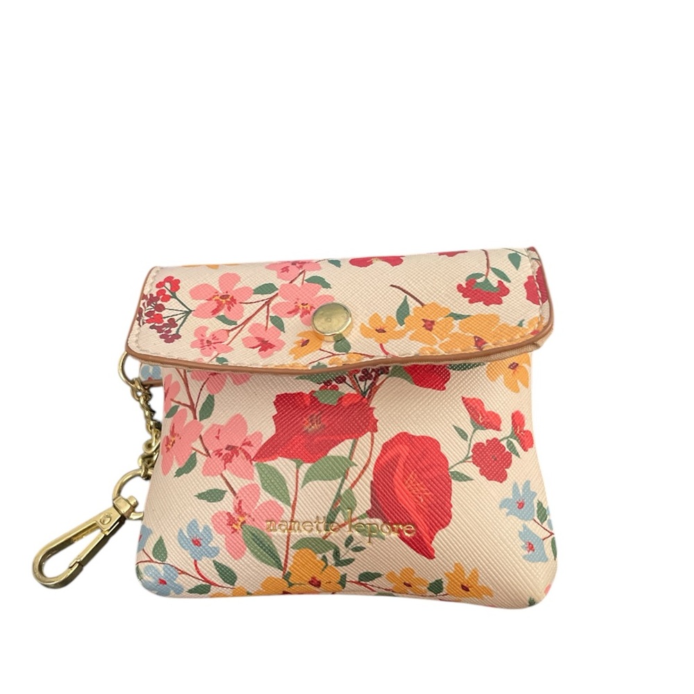 Nanette Lepore small bag w/keychain 1 card slot in back one spot on front snap